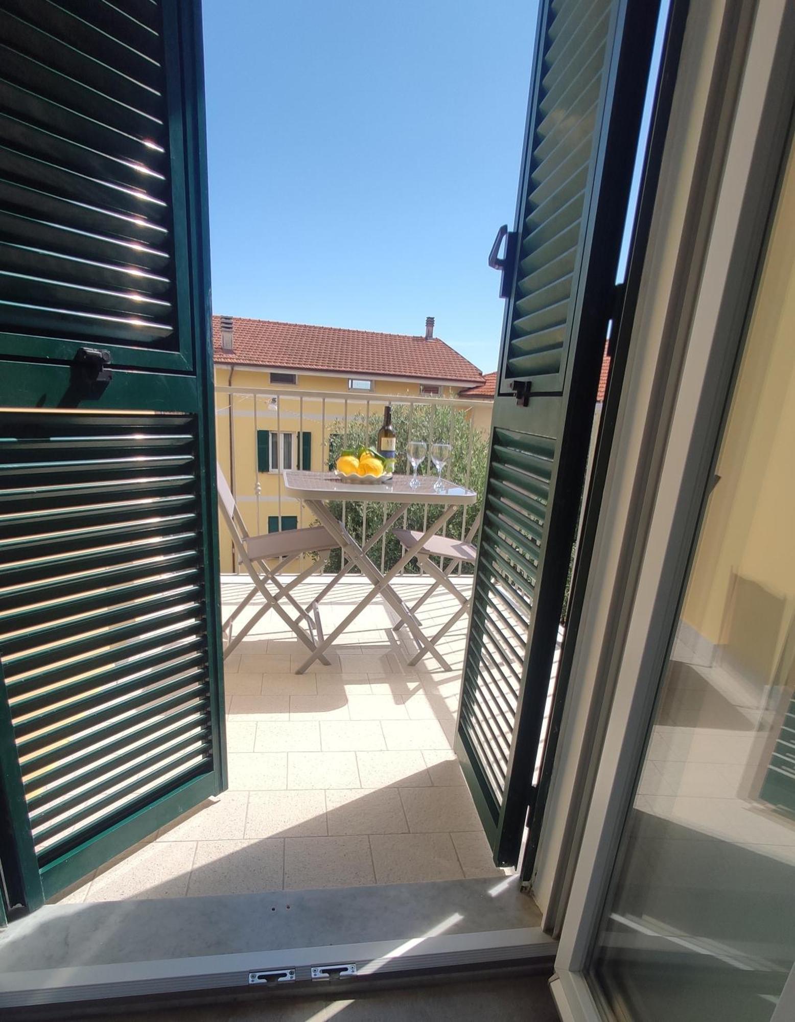Casa Enzo Hotell La Spezia Exteriör bild